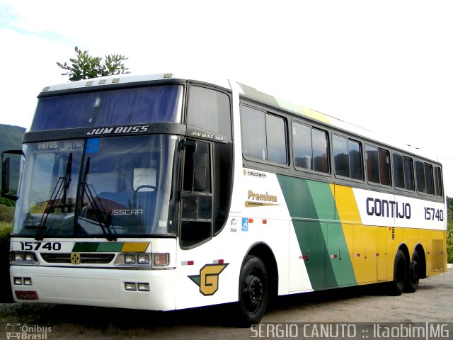 Empresa Gontijo de Transportes 15740 na cidade de Itaobim, Minas Gerais, Brasil, por Sérgio Augusto Braga Canuto. Número da foto: #1618963.