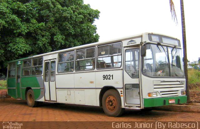 CTUR - Cooperativa de Transporte Urbano 9021 na cidade de Coromandel, Minas Gerais, Brasil, por Carlos Júnior. Número da foto: #1620226.