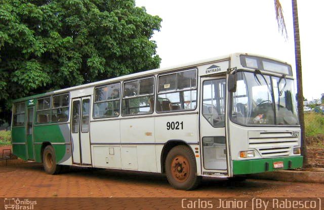 CTUR - Cooperativa de Transporte Urbano 9021 na cidade de Coromandel, Minas Gerais, Brasil, por Carlos Júnior. ID da foto: 1620226.