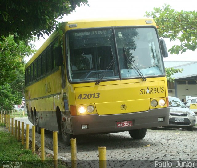 Viação Itapemirim 42013 na cidade de Campos dos Goytacazes, Rio de Janeiro, Brasil, por Paulo  Junior. Número da foto: #1620087.