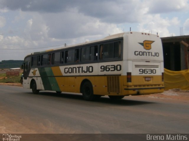 Empresa Gontijo de Transportes 9630 na cidade de Capelinha, Minas Gerais, Brasil, por Breno Martins. ID da foto: 1619506.