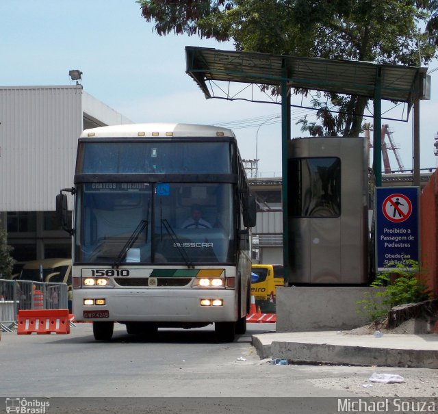 Empresa Gontijo de Transportes 15810 na cidade de Rio de Janeiro, Rio de Janeiro, Brasil, por Michael Souza. ID da foto: 1621760.