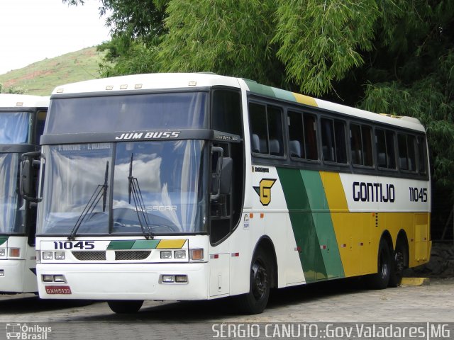 Empresa Gontijo de Transportes 11045 na cidade de Governador Valadares, Minas Gerais, Brasil, por Sérgio Augusto Braga Canuto. ID da foto: 1625901.