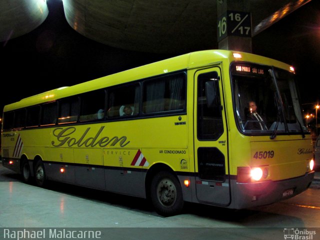 Viação Itapemirim 45019 na cidade de Uberlândia, Minas Gerais, Brasil, por Raphael Malacarne. Número da foto: #1626969.