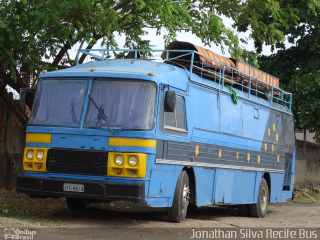 Ônibus Particulares 8612 na cidade de Jaboatão dos Guararapes, Pernambuco, Brasil, por Jonathan Silva. ID da foto: 1628590.