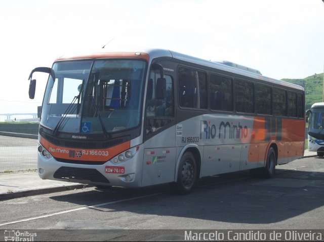 Transturismo Rio Minho RJ 166.033 na cidade de Niterói, Rio de Janeiro, Brasil, por Marcelo Candido de Oliveira. ID da foto: 1629063.