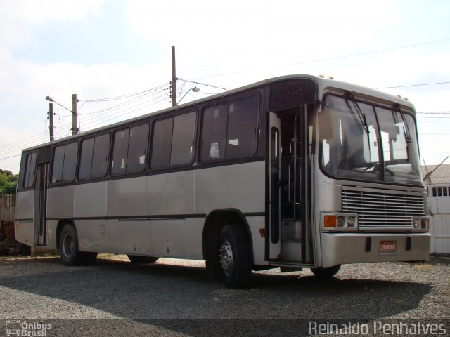 RST - Rodoviária Santa Terezinha 431 na cidade de Curitiba, Paraná, Brasil, por Reinaldo Penha. Número da foto: #1630465.