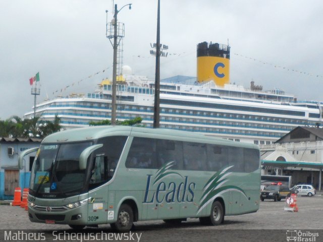 Leads Transportes 309 na cidade de Santos, São Paulo, Brasil, por Matheus  Scheguschewsky. Número da foto: #1629939.