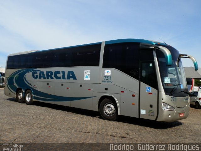 Viação Garcia 7211 na cidade de Londrina, Paraná, Brasil, por Rodrigo  Gutierrez Rodrigues. Número da foto: #1630078.