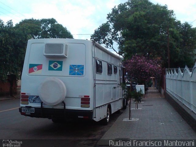 Motorhomes 7289 na cidade de Santo Ângelo, Rio Grande do Sul, Brasil, por Rudinei Francisco Mantovani. Número da foto: #1631311.