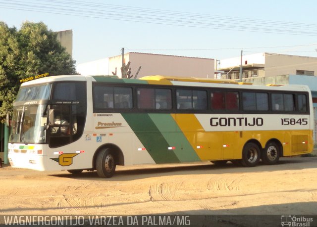 Empresa Gontijo de Transportes 15845 na cidade de Várzea da Palma, Minas Gerais, Brasil, por Wágner  Gontijo. ID da foto: 1631707.