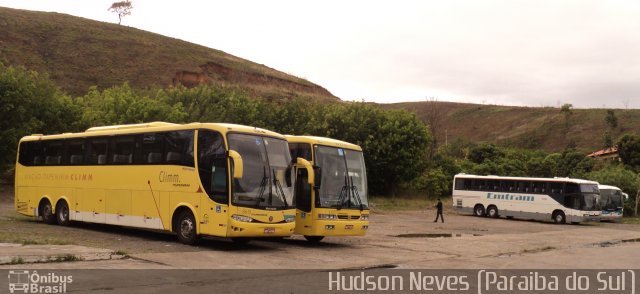 Viação Itapemirim 8615 na cidade de Paraíba do Sul, Rio de Janeiro, Brasil, por Hudson Neves. Número da foto: #1634002.