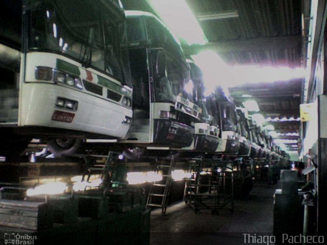 Empresa Gontijo de Transportes GARAGEM na cidade de Belo Horizonte, Minas Gerais, Brasil, por Thiago  Pacheco. Número da foto: #1582871.