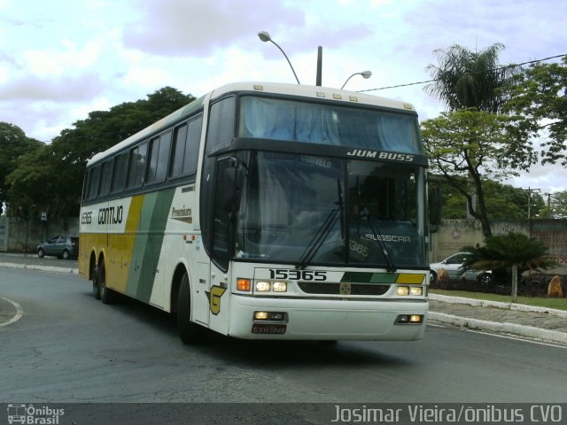 Empresa Gontijo de Transportes 15365 na cidade de Curvelo, Minas Gerais, Brasil, por Josimar Vieira. ID da foto: 1584499.