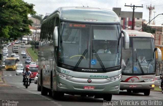 Viação Garcia 7817 na cidade de Londrina, Paraná, Brasil, por Roger Vinicius de Britto. Número da foto: #1586152.