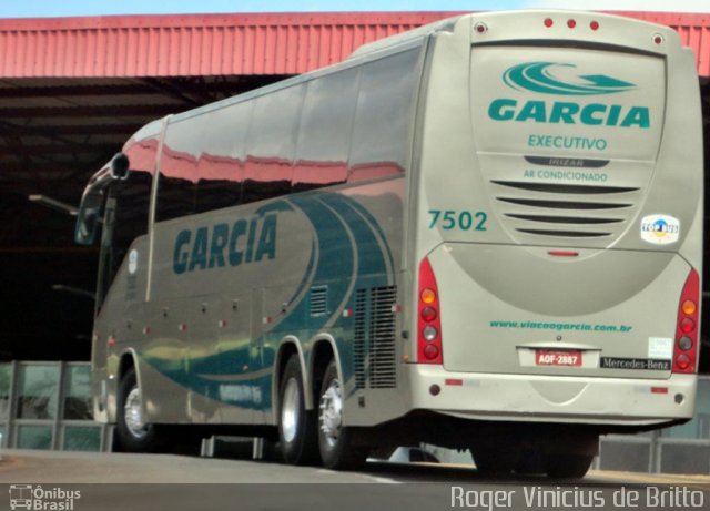 Viação Garcia 7502 na cidade de Londrina, Paraná, Brasil, por Roger Vinicius de Britto. Número da foto: #1585975.