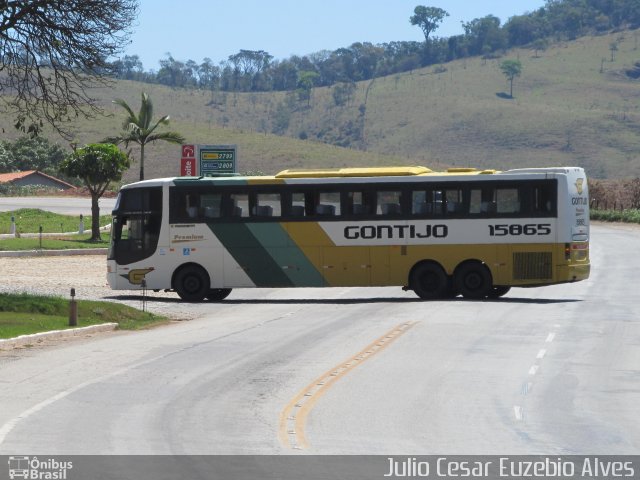 Empresa Gontijo de Transportes 15865 na cidade de João Monlevade, Minas Gerais, Brasil, por Julio Cesar Euzebio Alves. Número da foto: #1588770.