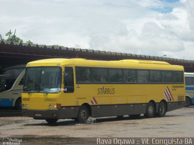 Viação Itapemirim 42033 na cidade de Vitória da Conquista, Bahia, Brasil, por Rava Ogawa. ID da foto: 1595758.