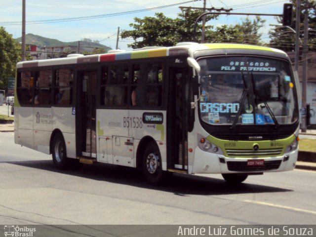 Viação Novacap B51538 na cidade de Rio de Janeiro, Rio de Janeiro, Brasil, por André Luiz Gomes de Souza. Número da foto: #1595074.