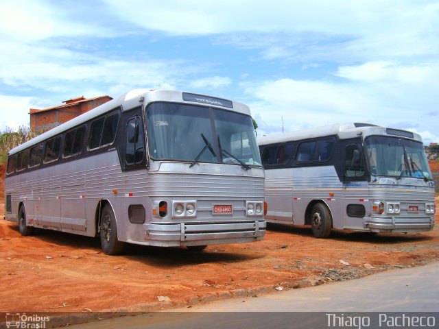 Ônibus Particulares 6850 na cidade de São João da Ponte, Minas Gerais, Brasil, por Thiago  Pacheco. Número da foto: #1639905.