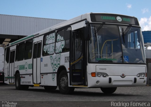 Volvo B290R na cidade de Maceió, Alagoas, Brasil, por Rodrigo Fonseca. ID da foto: 1640152.