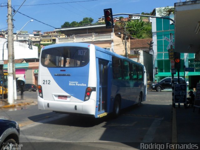 Transportes Além Paraíba 212 na cidade de Além Paraíba, Minas Gerais, Brasil, por Rodrigo Fernades. ID da foto: 1640383.