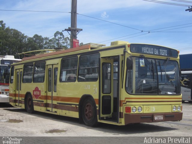 Metra - Sistema Metropolitano de Transporte 7213 na cidade de São Bernardo do Campo, São Paulo, Brasil, por Sandro Alves. Número da foto: #1639204.