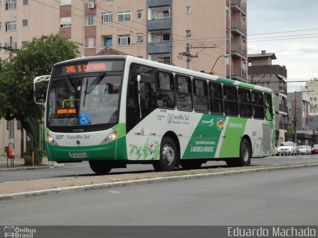 Sudeste Transportes Coletivos 3337 na cidade de Porto Alegre, Rio Grande do Sul, Brasil, por Eduardo Machado. ID da foto: 1657468.