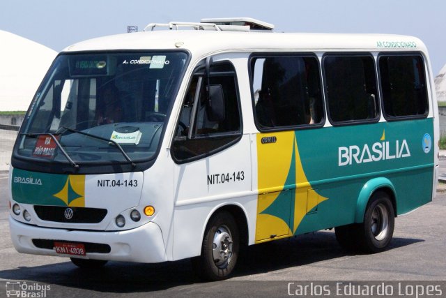 Auto Ônibus Brasília NIT.04-143 na cidade de Niterói, Rio de Janeiro, Brasil, por Carlos Eduardo Lopes. Número da foto: #1661440.