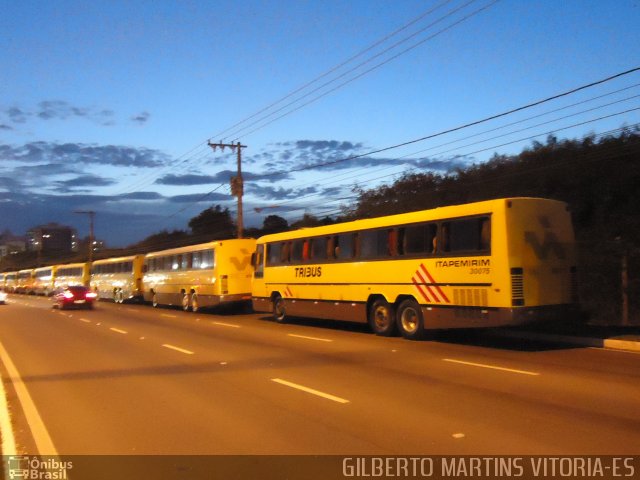 Viação Itapemirim 30075 na cidade de Vitória, Espírito Santo, Brasil, por Gilberto Martins. ID da foto: 1659973.