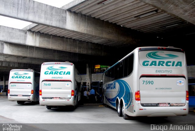 Viação Garcia 7590 na cidade de Curitiba, Paraná, Brasil, por Diogo Amorim. ID da foto: 1661553.