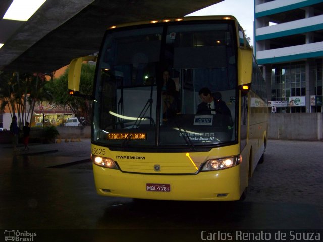 Viação Itapemirim 45625 na cidade de Cachoeiro de Itapemirim, Espírito Santo, Brasil, por Carlos Renato de Souza. Número da foto: #1661429.