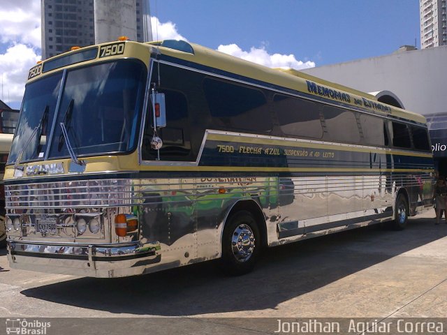 Ônibus Particulares 7500 na cidade de São Paulo, São Paulo, Brasil, por Jonathan  Aguiar Correa. Número da foto: #1659652.