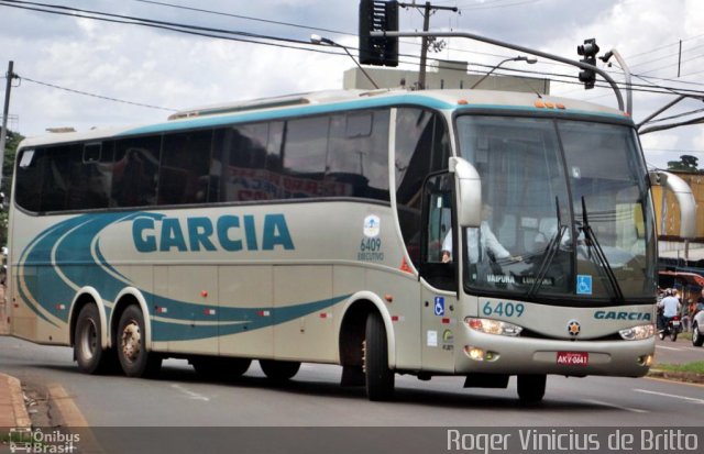Viação Garcia 6409 na cidade de Londrina, Paraná, Brasil, por Roger Vinicius de Britto. Número da foto: #1661933.