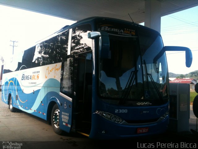Bergabus Turismo 2300 na cidade de Balneário Camboriú, Santa Catarina, Brasil, por Lucas Pereira Bicca. Número da foto: #1661932.