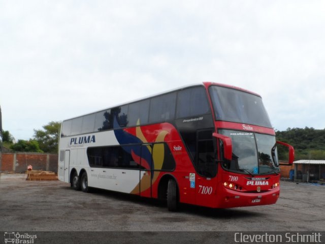 Pluma Conforto e Turismo 7100 na cidade de Santa Maria, Rio Grande do Sul, Brasil, por Cleverton Schmitt. ID da foto: 1668342.