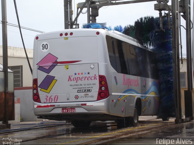 Kopereck Turismo 360 na cidade de Pelotas, Rio Grande do Sul, Brasil, por Felipe Alves. Número da foto: #1642542.