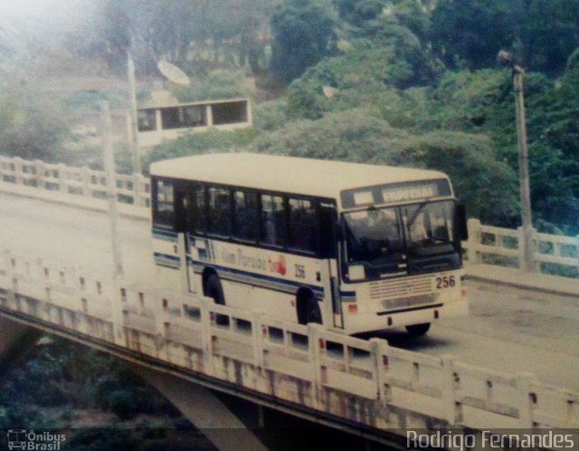 Transportes Além Paraíba 256 na cidade de Sapucaia, Rio de Janeiro, Brasil, por Rodrigo Fernades. Número da foto: #1641370.