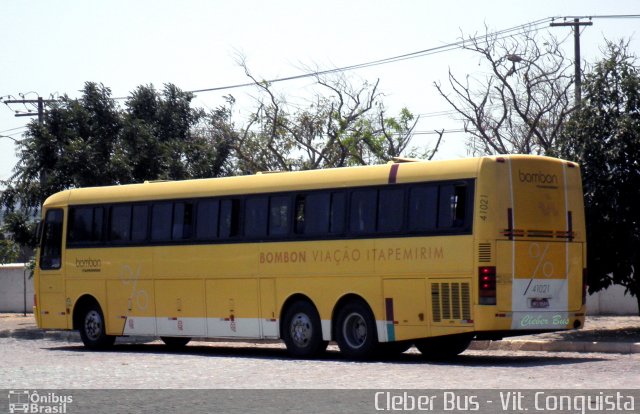 Viação Itapemirim 41021 na cidade de Vitória da Conquista, Bahia, Brasil, por Cleber Bus. Número da foto: #1680145.