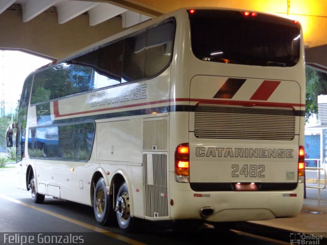 Auto Viação Catarinense 2482 na cidade de São Caetano do Sul, São Paulo, Brasil, por Felipe Gonzales. ID da foto: 1686272.