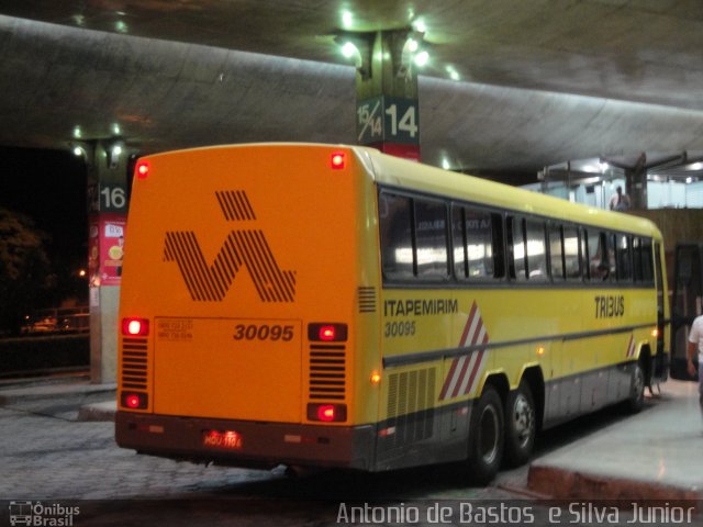 Viação Itapemirim 30095 na cidade de Uberlândia, Minas Gerais, Brasil, por Antonio de Bastos  e Silva Junior. ID da foto: 1684597.