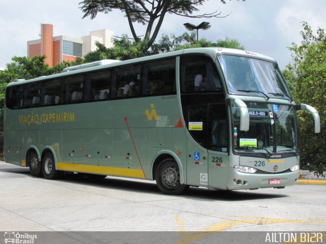 Viação Itapemirim 226 na cidade de São Paulo, São Paulo, Brasil, por Ailton Florencio. Número da foto: #1685898.