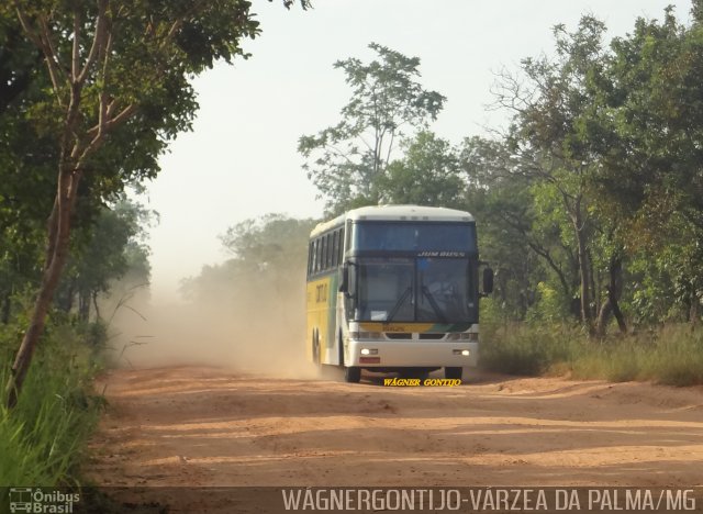 Empresa Gontijo de Transportes 15625 na cidade de Várzea da Palma, Minas Gerais, Brasil, por Wágner  Gontijo. ID da foto: 1687608.