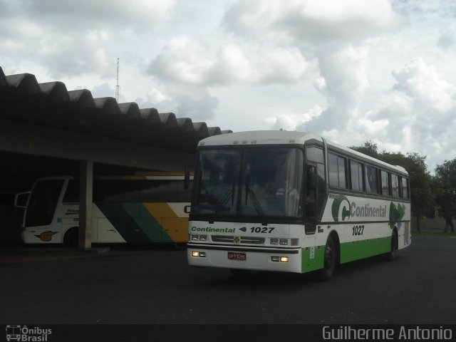 Viação Continental de Transportes 1027 na cidade de Araxá, Minas Gerais, Brasil, por Guilherme Antonio. Número da foto: #1688096.