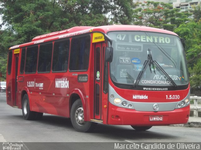 Viação Araçatuba 1.5.030 na cidade de Niterói, Rio de Janeiro, Brasil, por Marcelo Candido de Oliveira. Número da foto: #1692330.