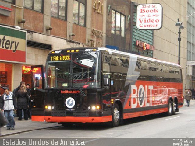 Boltbus 0807 na cidade de , por Matheus  Scheguschewsky. Número da foto: #1696345.