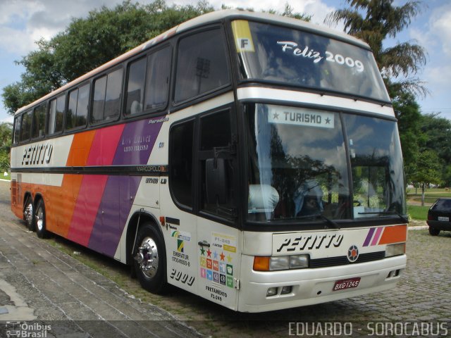 Transportadora Turística Petitto 2000 na cidade de Sorocaba, São Paulo, Brasil, por EDUARDO - SOROCABUS. ID da foto: 1698895.