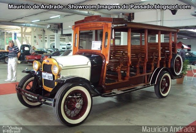 Antiguidades 1928 na cidade de Novo Hamburgo, Rio Grande do Sul, Brasil, por Marcos Jeremias. Número da foto: #1698594.