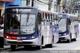 Viação Atual 38.821 na cidade de Guarulhos, São Paulo, Brasil, por Thiago Antonio de Figueiredo. Número da foto: #:id.