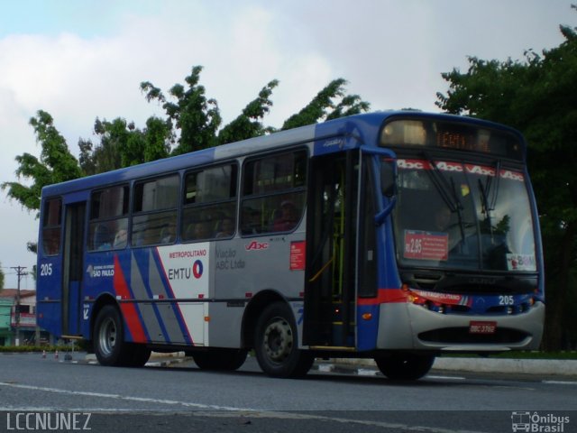 Auto Viação ABC 205 na cidade de São Bernardo do Campo, São Paulo, Brasil, por Luis Nunez. Número da foto: #1702708.